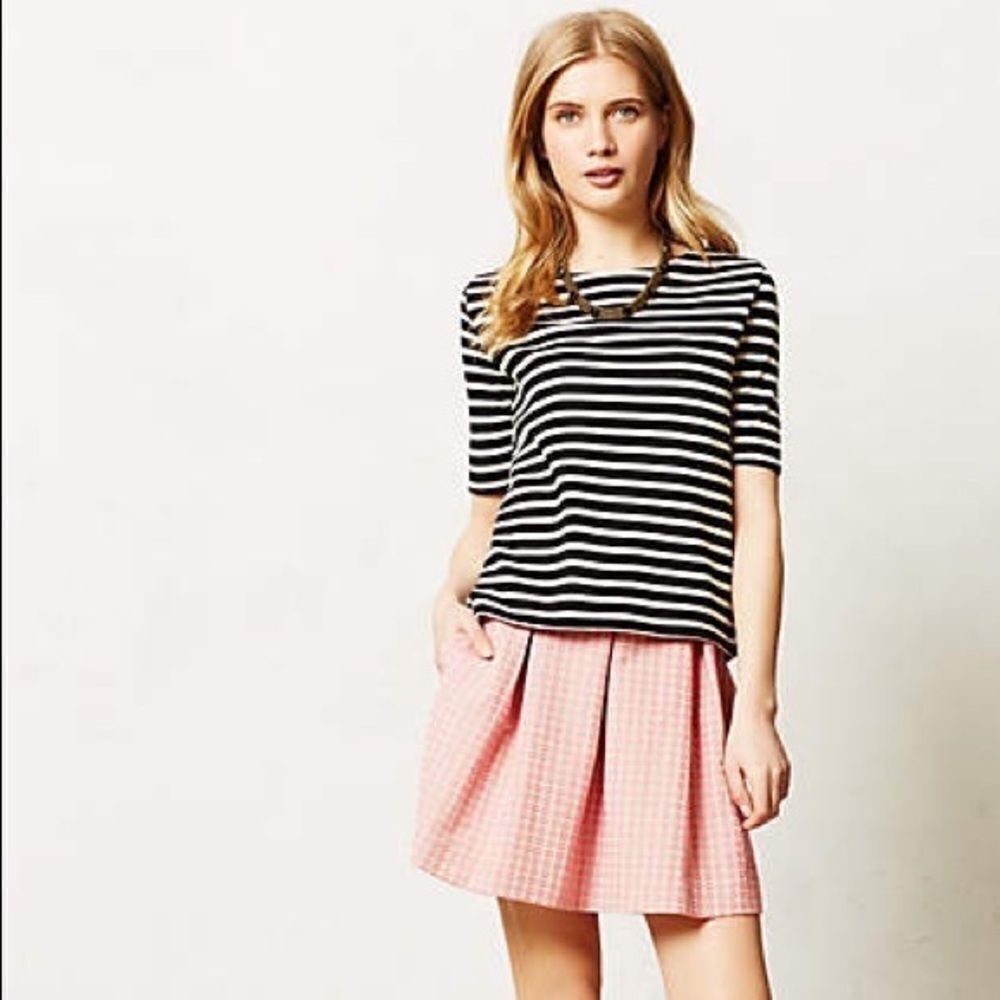 ✨ Anthropologie Ballad swing skirt✨